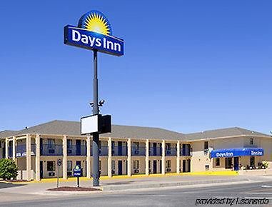 Days Inn By Wyndham Тикумкари Екстериор снимка