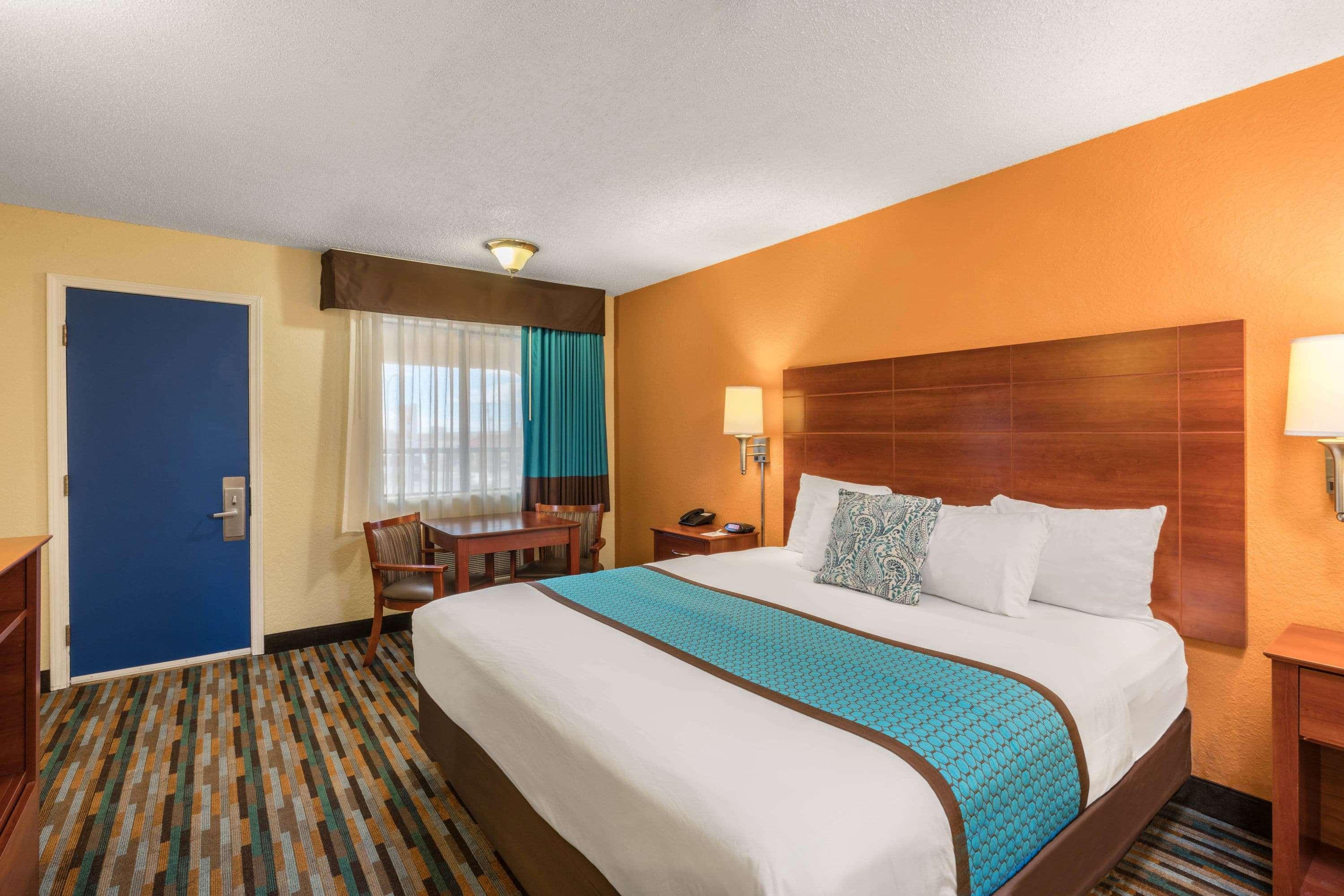 Days Inn By Wyndham Тикумкари Екстериор снимка