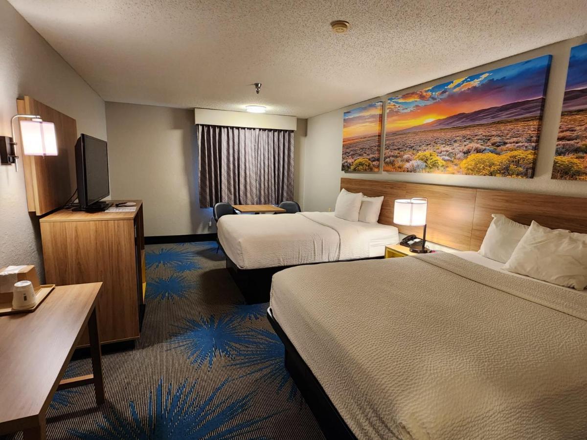 Days Inn By Wyndham Тикумкари Екстериор снимка