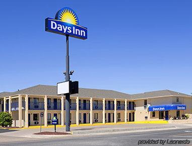 Days Inn By Wyndham Тикумкари Екстериор снимка